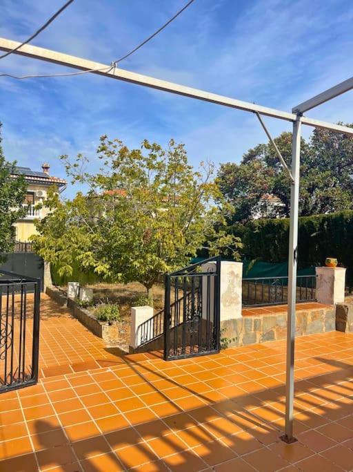 Vila Casa Con Jardin En Ogíjares Exteriér fotografie